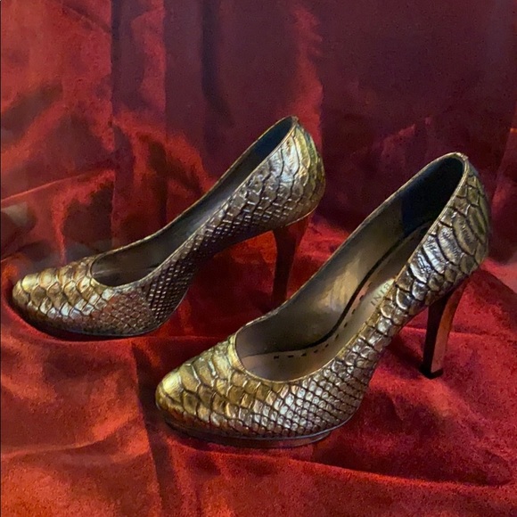 Gianni Bini Shoes - Gianna Bini Gold Snake Skin Closed Toe Heels